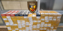 Dos detinguts per contraban de 1.800 paquets de tabac