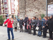 Mig centenar de persones en el Dia contra la violència de gènere