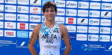 Mejía es fa amb la 6a plaça del seu grup d'edat de la World Triathlon Championship