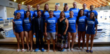 L'equip femení de waterpolo del CN Sant Andreu prepara el curs a Encamp