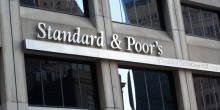 Standard & Poor’s millora la perspectiva i la deixa en «estable»