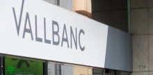 Vall Banc restringeix les operacions als clients no regularitzats