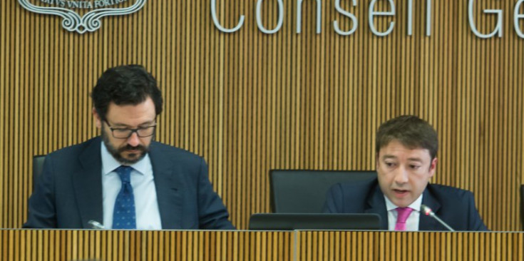 Goyache i Hinojosa en una compareixença del Consell General, l’abril passat.