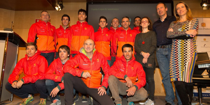 L’equip nacional d’esquí de muntanya es va presentar ahir a la seu central de MoraBanc.