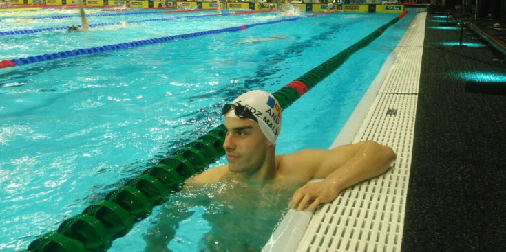 Èric Fernàndez, a la piscina de Windsor.