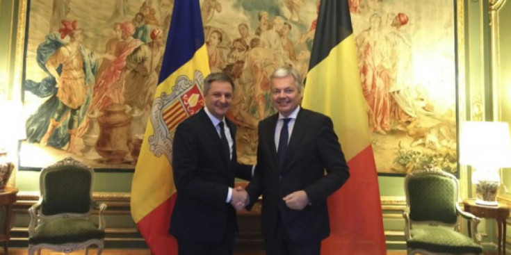 Gilbert Saboya i el seu homòleg belga Didier Reynders.