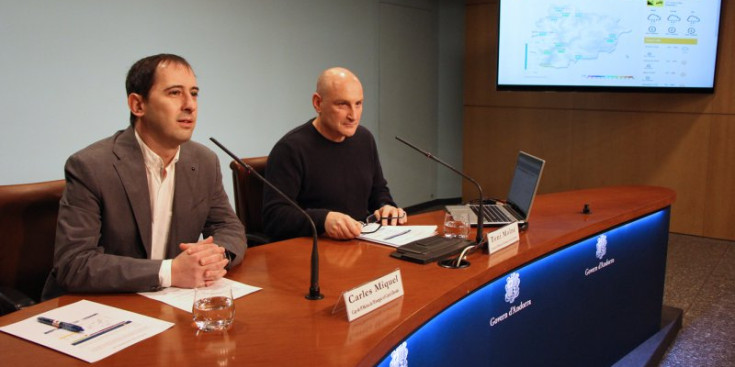Carles Miquel i Toni Molné durant la presentació de la renovació del web meteo.ad, ahir.
