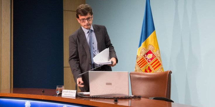 El ministre de Finances, Jordi Cinca, durant la presentació de la liquidació pressupostària 2016, ahir.