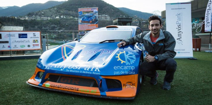 Montellà, amb l’Speed Car amb què competeix aquesta temporada.