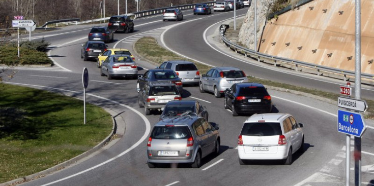 Cues a la sortida de la Seu d’Urgell en direcció a Andorra.