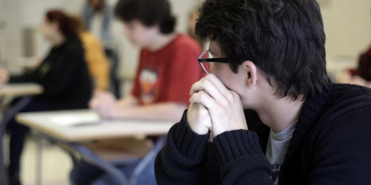 Un examen al centre d’Aixovall.