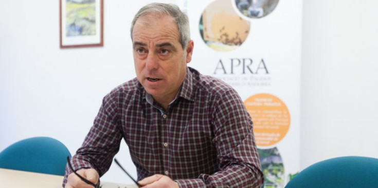 El president de l’APRA, Xavier Coma, a la seu de l’associació.