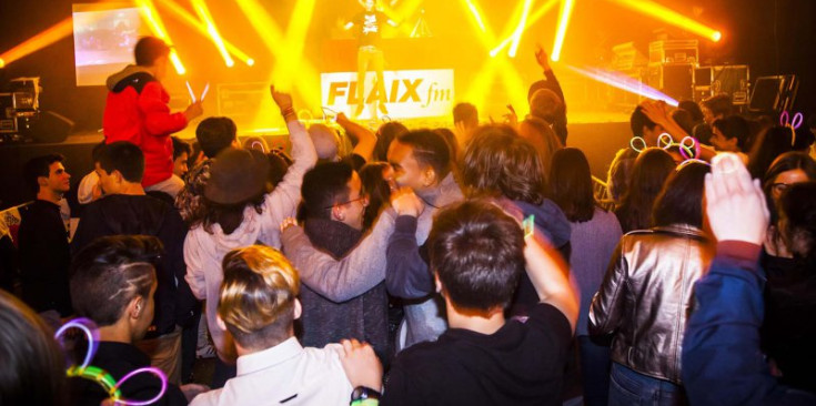 Un moment de la Festa Flaix FM de dissabte a la nit.