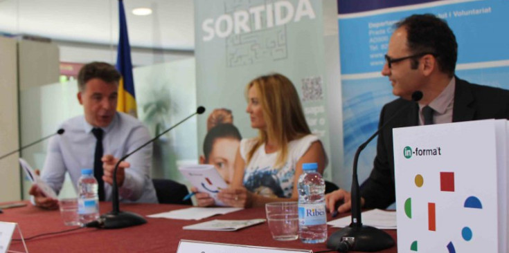 Marc Pons, Olga Gelabert i Joaquim Torredà durant la presentació