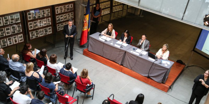 Un moment de la presentació del Llibre Blanc de la Igualtat, ahir.