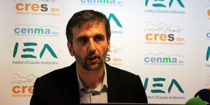 El director del CRES, Joan Micó, durant la presentació de l’Observatori, ahir.