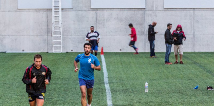 El VPC realitza el primer entrenament de la pretemporada a l’Estadi Nacional, ahir.