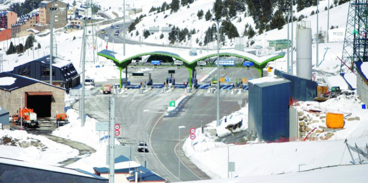 Les instal·lacions del Túnel d’Envalira durant una temporada d’hivern.