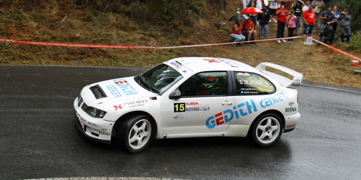 El Seat Còrdova WRC de De la Casa, durant els entrenaments.