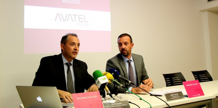 El director general d’Andorra Telecom i el president del consell, ahir.