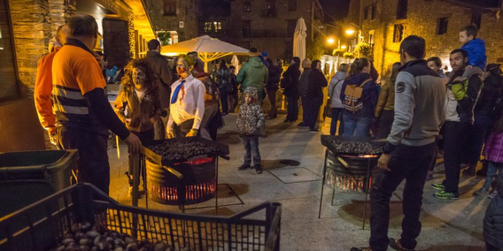 La cstanyada popular d’Ordino, ahir a la tarda al centre de la vil·la.