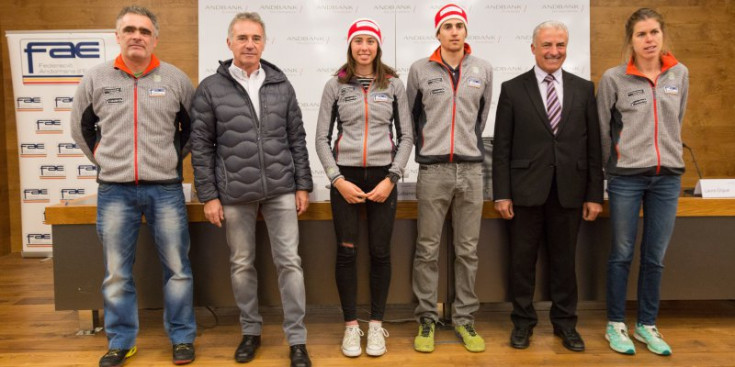 Erola, Coma, Vila, Esteve, Cabanes i Orgué, ahir en la presentació de l’equip de fons de la FAE a Andbank.