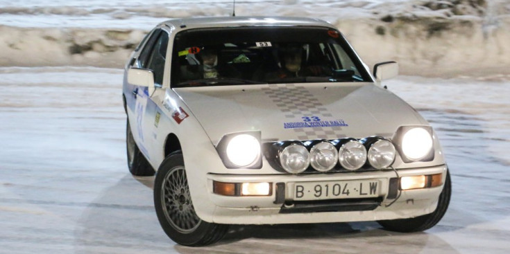 Un dels vehicles participants a l'edició de l'any passat de l'Andorra Winter Rally.