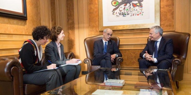El ministre d’Exteriors belga, Didier Reynders, reunit amb el cap de Govern, Toni Martí, i la ministra d’Exteriors, Maria Ubach, ahir.