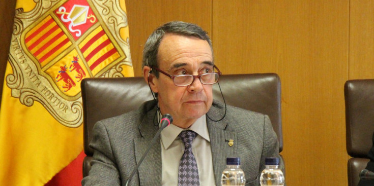 El cònsol major de la capital, Jordi Minguillón, ahir durant la sessió del comú.