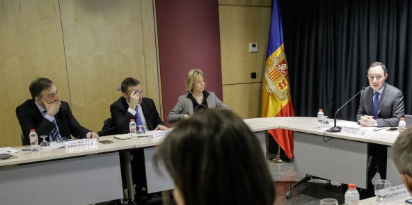 El ministre Espot durant una roda de premsa celebrada ahir.