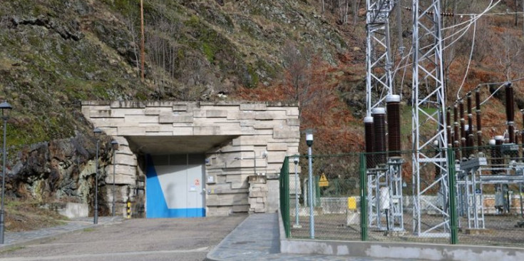 Entrada a la central hidroelèctrica de Tavascan.