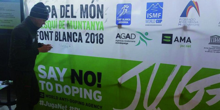 La campanya Juga Net durant la Font Blanca 2018.