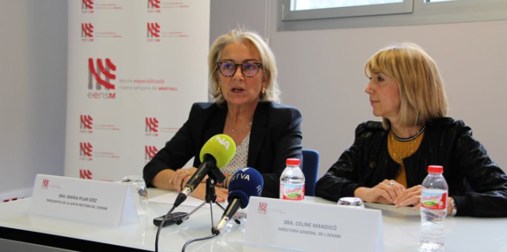 La presidenta de la junta rectora i la directora general de l'EENSM, Maria Pilar Díez i Celine Mandicó.