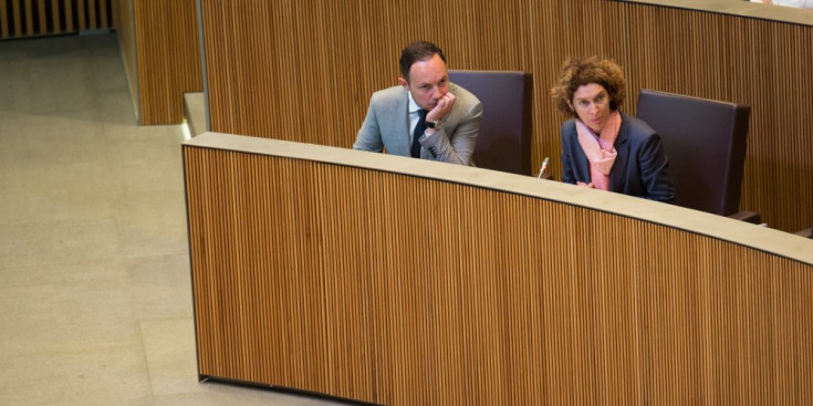 Espot i Ubach en una sessió ordinària del Consell General.