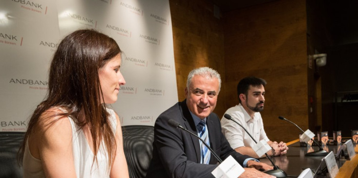 Fenés, Cabanes i Tudó durant la presentació, ahir.