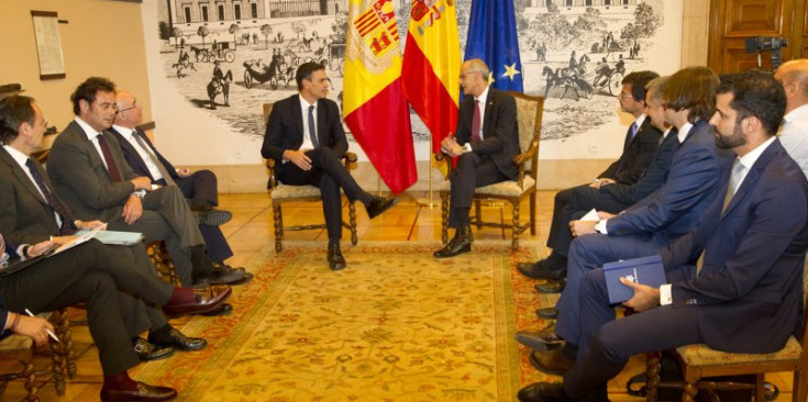 Reunió entre Toni Martí i Pedro Sánchez el 4 de juny a Madrid.