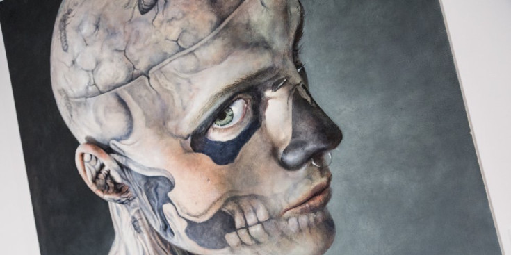 Retrat de Zombie Boy fet per l’argentí Ricardo Cinalli i en exposició al Museu del Tabac fins a l’octubre.