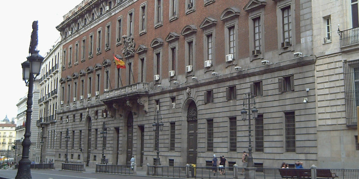 Imatge de la façana del Ministeri d’Hisenda.
