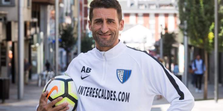 L’entrenador de l’Inter d’Escaldes, Adolfo Baines.