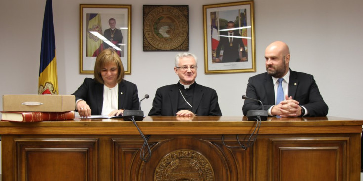 Marín, Vives i Calvet, durant la visita pastoral celebrada aquest dimecres.