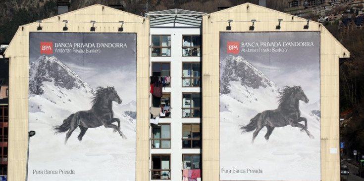 Una façana amb publicitat de Banca Privada d’Andorra, en una imatge recent.