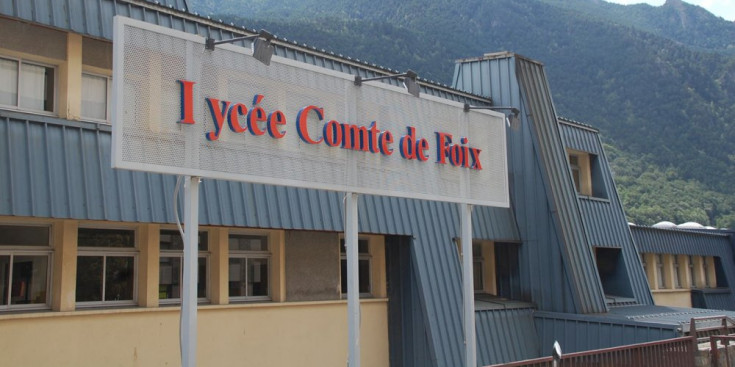 Edifici del Lycée Comte de Foix.