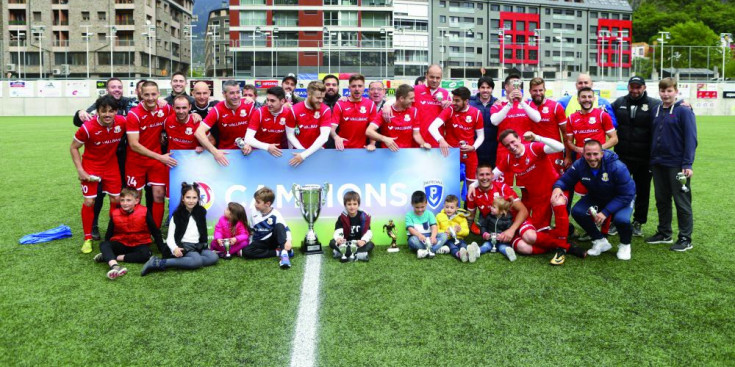 El Vallbanc guanya la Copa Constitució, la temporada passada.