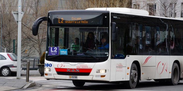 Un autobús de la Cooperativa Interurbana.