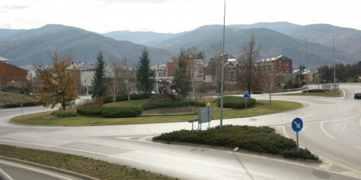 Rotonda d'entrada a la Seu d'Urgell.