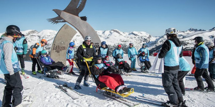 Grandvalira celebra l'acció 'Campions del món en solidaritat'