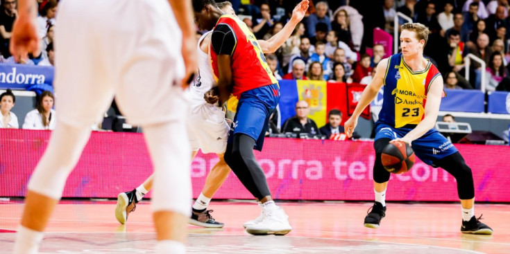 Walker, en el partit de diumenge contra el Reial Madrid.