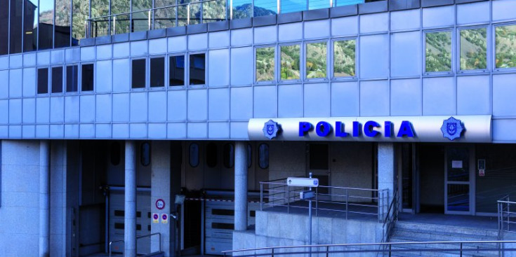 Façana de la seu del Cos de Policia.