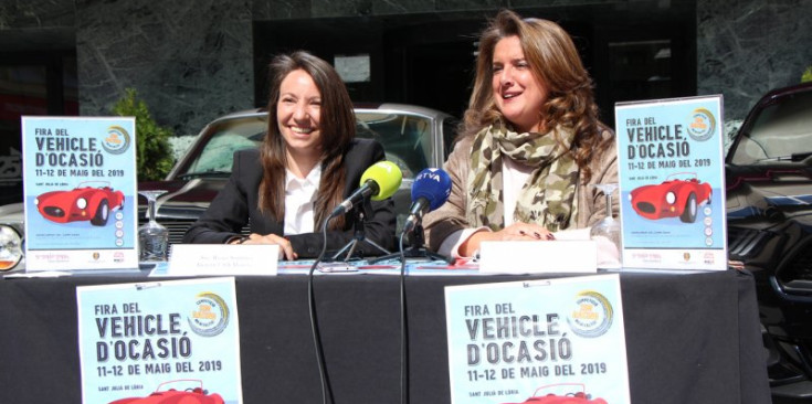 Meritxell Teruel, i la gerent d’USA Motors, Roser Sorribes.