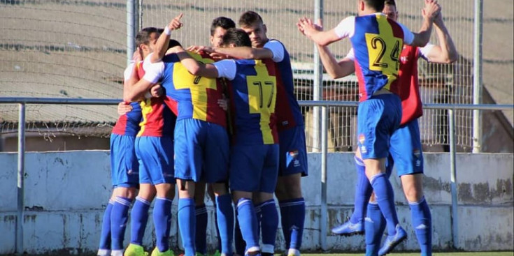 L’FC Andorra celebra un gol en el partit contra el CF Borges Blanques, aquesta temporada.